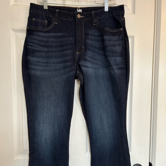 Lee Bootcut Jeans - Picture 3 of 16